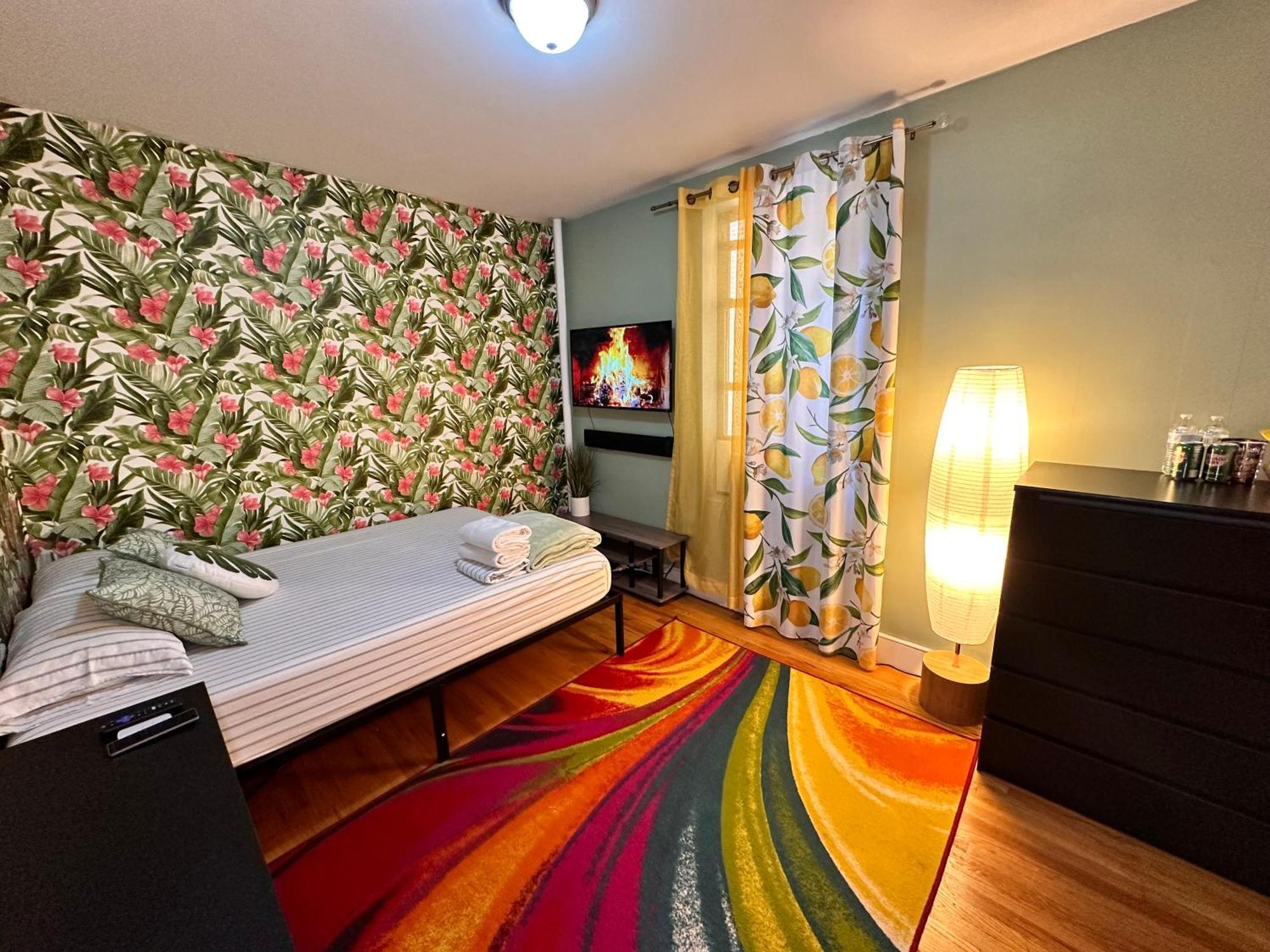 Tropical Comfort Room In Harlem Cozy Stay With Snacks & Style Nova York Exterior foto